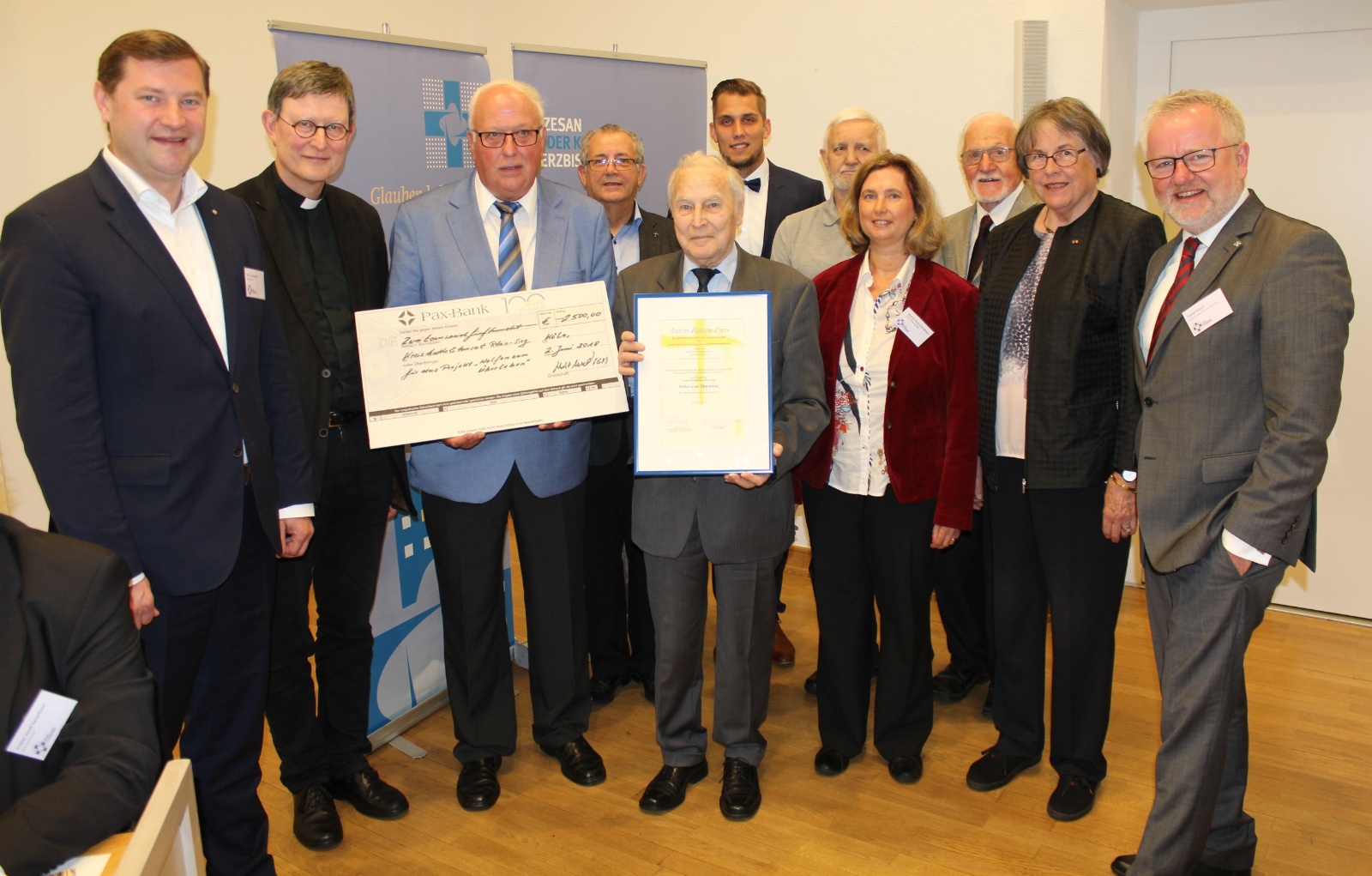 Verleihung Anton-Roesen-Preis - Projekt Helfen zum Überleben_Kreiskatholikenrat Rhein-Sieg